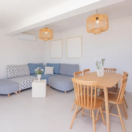 Villa Eden Beachfront By Holidays