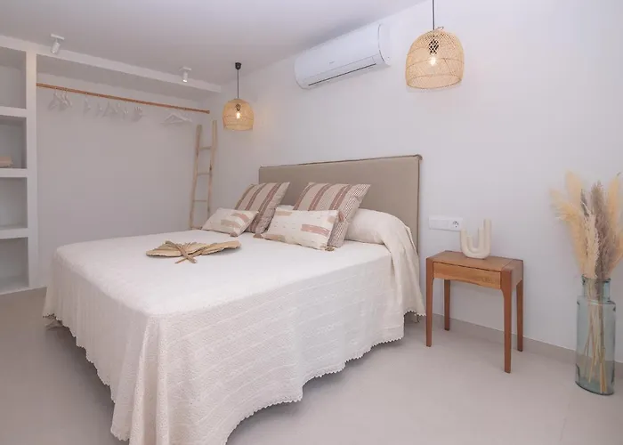 Eden Beachfront By Holidays