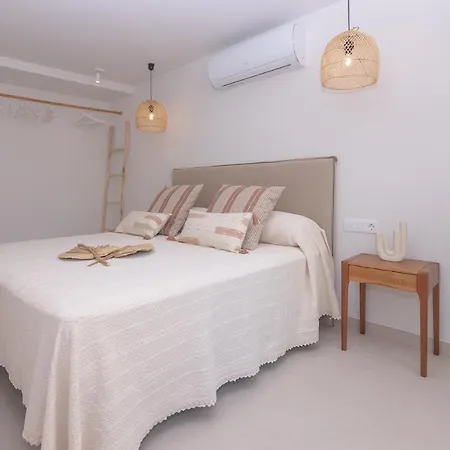 Eden Beachfront By Holidays