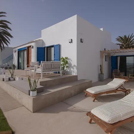 Eden Beachfront By Holidays