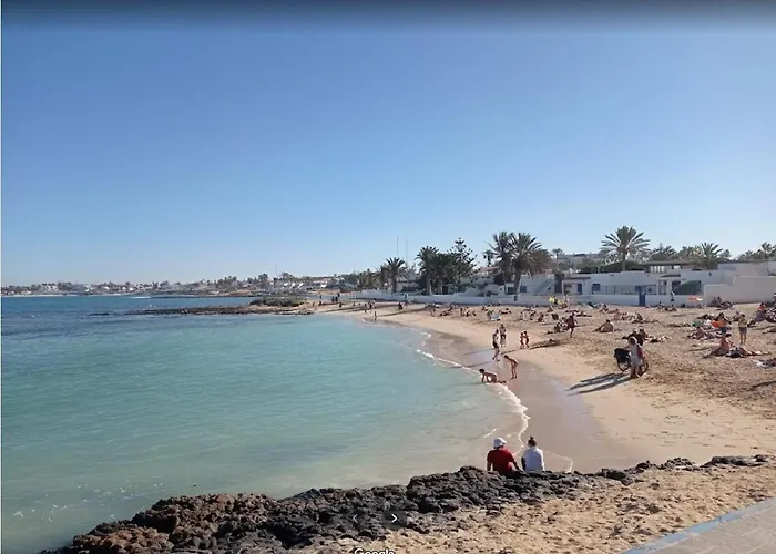 Eden Beachfront By Holidays *