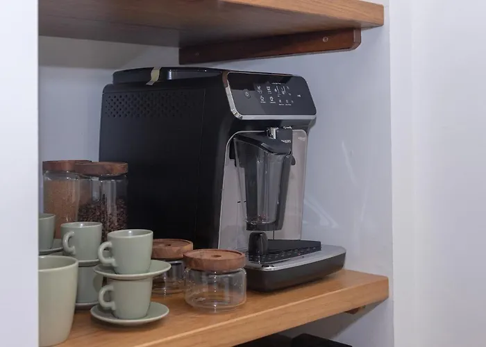 Eden Beachfront By Holidays קורלחו