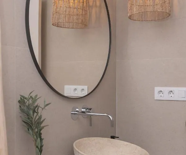 Eden Beachfront By Holidays Villa